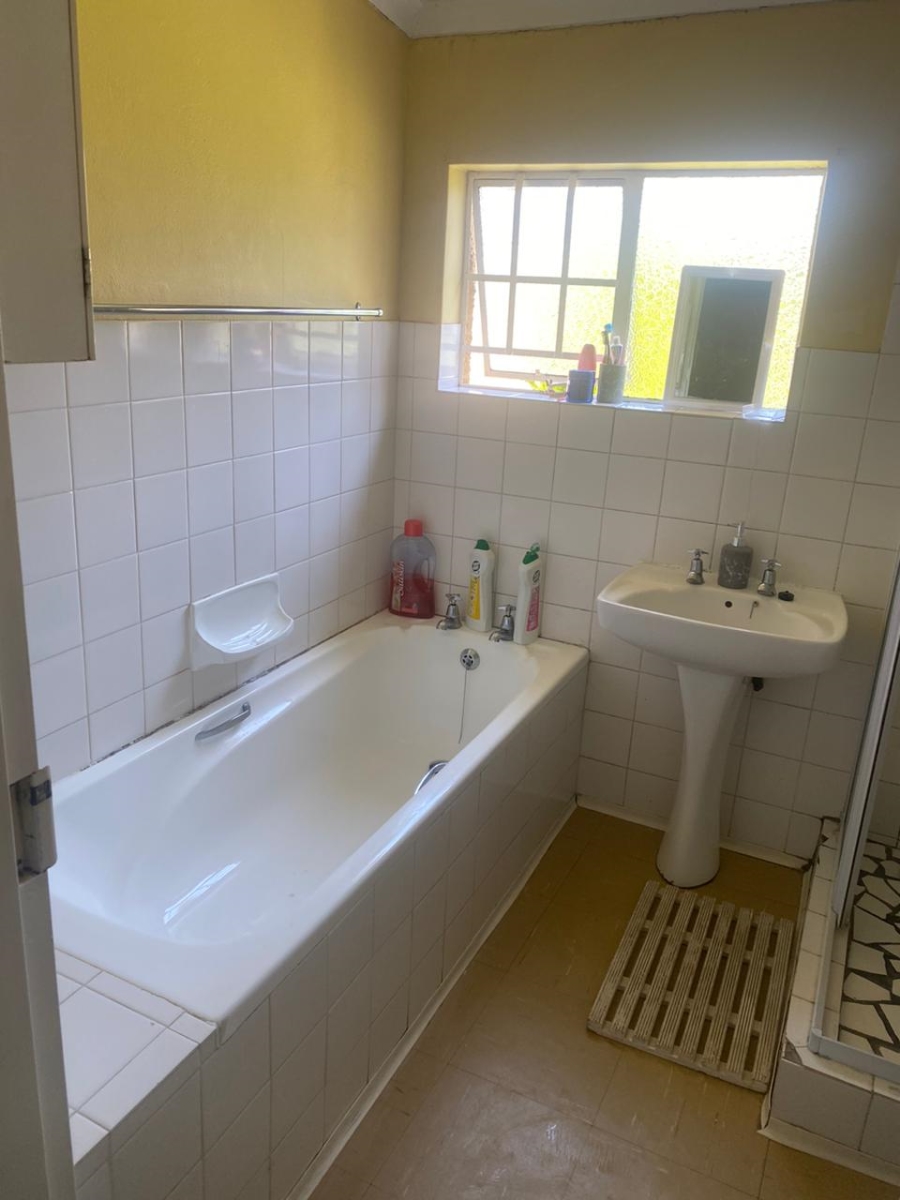 To Let 1 Bedroom Property for Rent in Top Town Eastern Cape